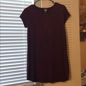 Maroon short sleeve dress